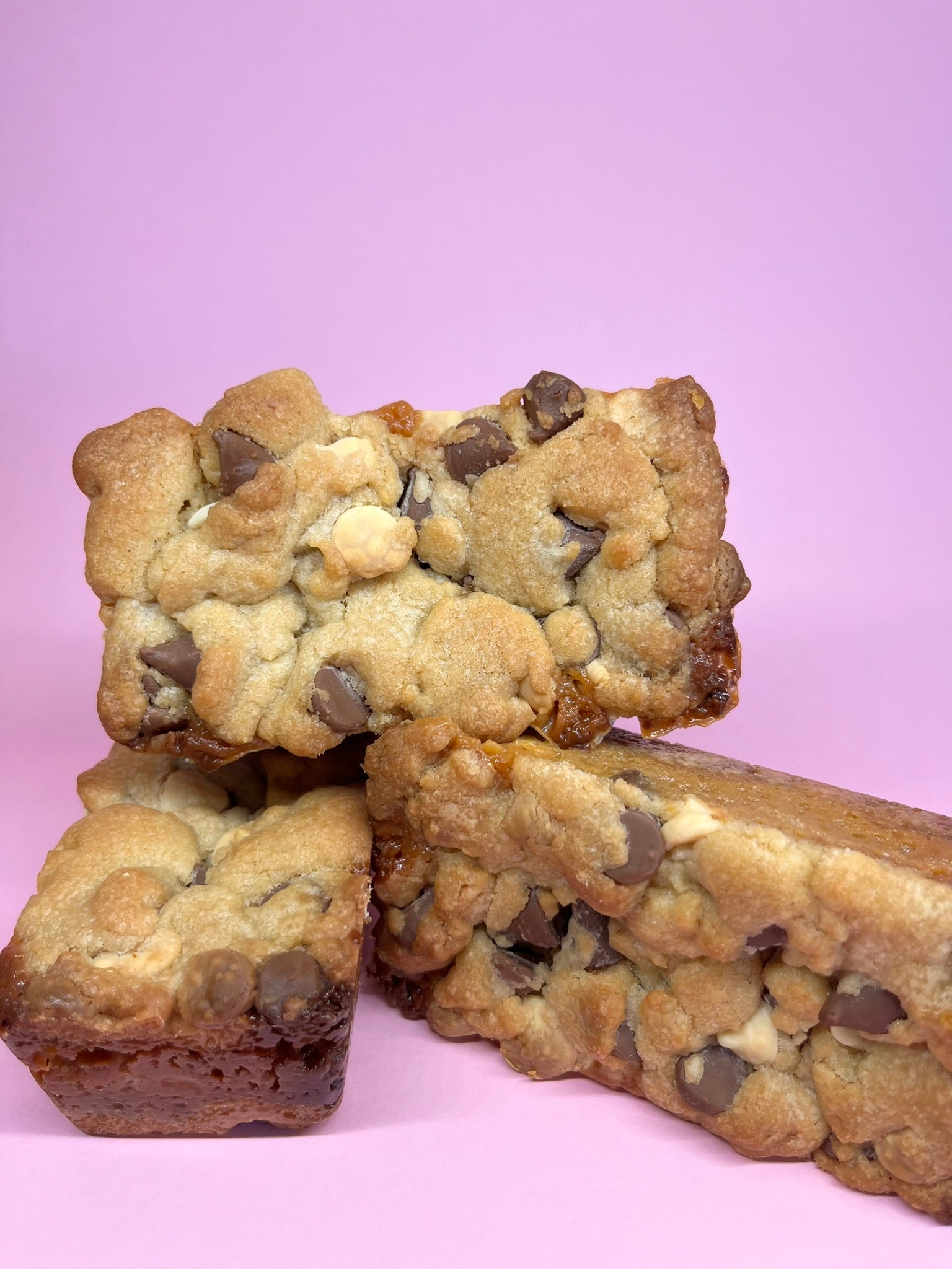 Chocolate Chip Cookie Caramel Slice